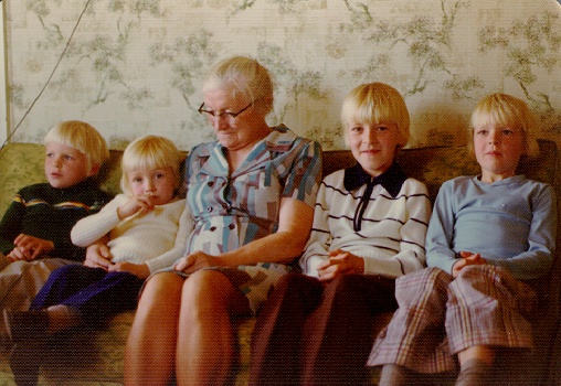 Oma and the Hutten boys, 1974